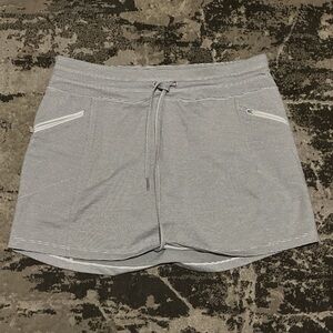 Skort
